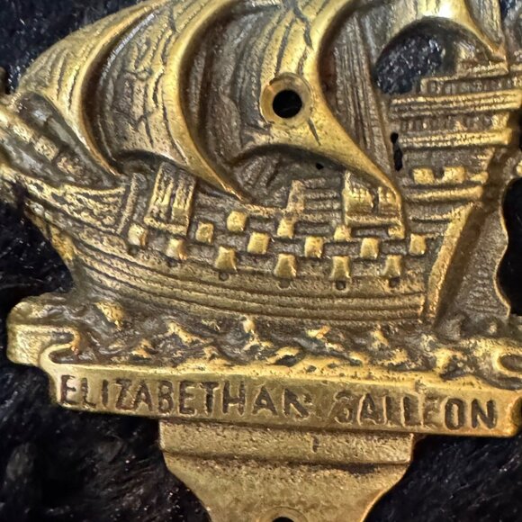Vintage Nautical Elizabethan Galleon Brass Wall Hook Decor - Picture 2 of 4